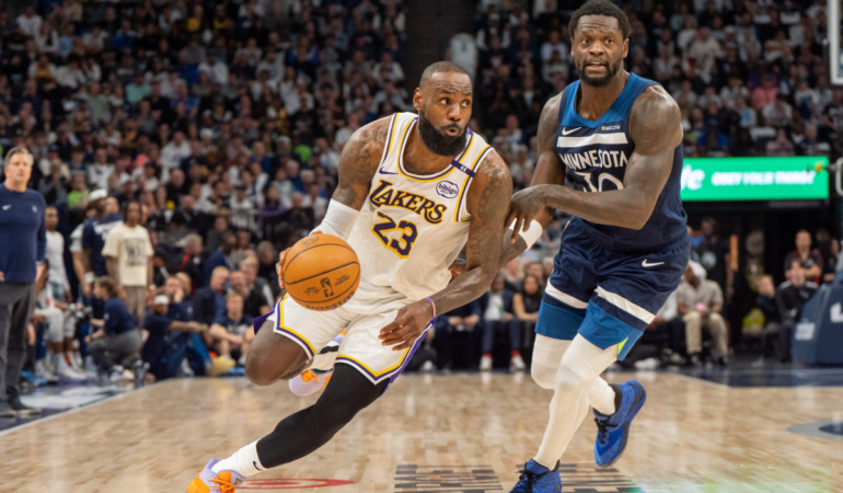 Los Lakers están al borde de la eliminación / Foto: Reuters