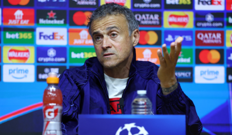 Luis Enrique aplaudió al joven que le hizo la última pregunta / Foto: Reuters