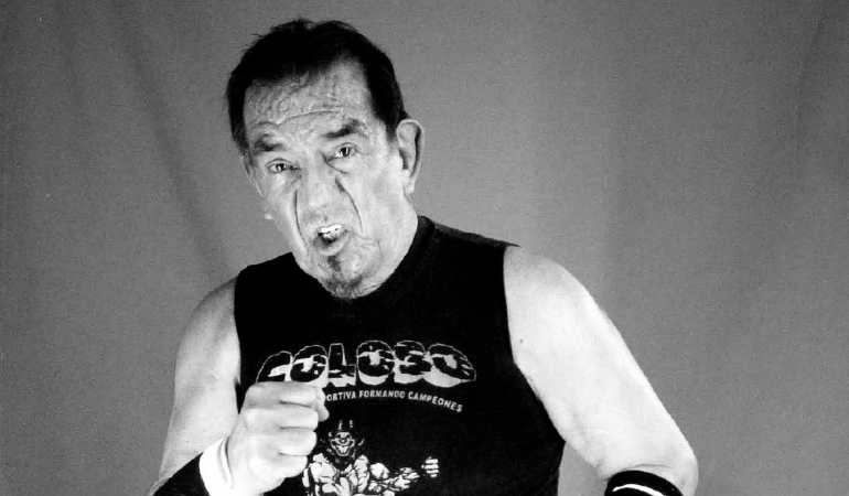 Muere el luchador Black Terry, un impulsor de la Lucha Libre. Foto: Cortesía Gabriel Meza