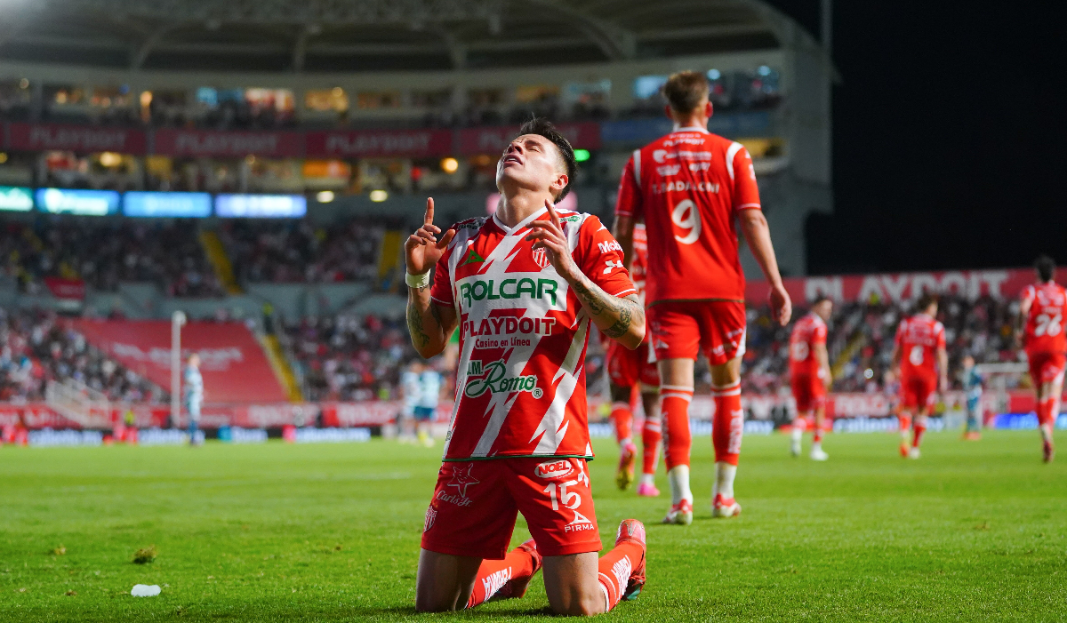 https://storage.googleapis.com/static.elsoldemexico.com.mx/elesto/2025/04/Pavel-Perez-vive-un-buen-momento-en-Necaxa-foto_-Mexsport.png