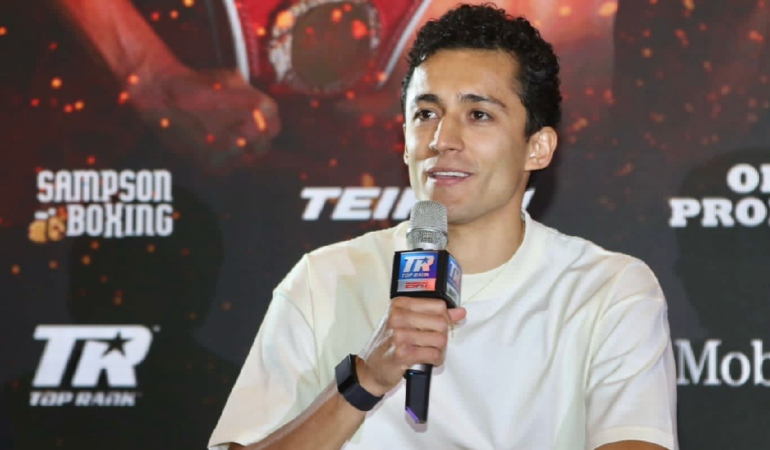 Rafael Espinoza va por su tercera defensa. Foto: Cortesía Top Rank