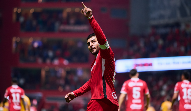 Alexis Vega y Toluca por el título del Clausura 2025. Foto: Mexsport