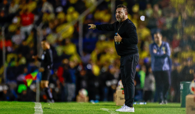Antonio Mohamed está listo para pelear en el Nemesio Diez / Foto: Luis Garduño
