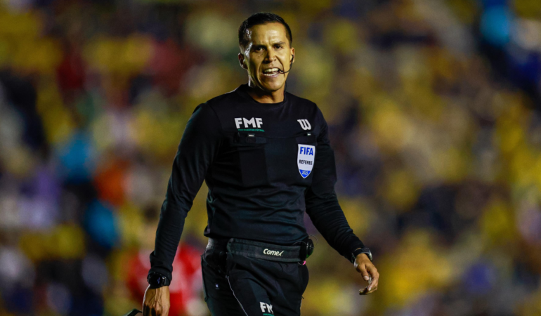 El América se quejó por el arbitraje de la Final de Ida / Foto: Luis Garduño