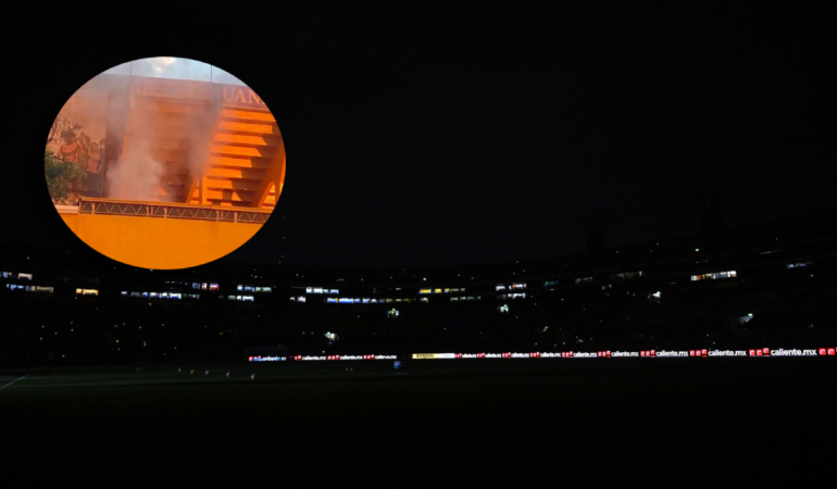 El Estadio Universitario se quedó sin luz tras un flamazo en un palco / Foto: Mexsport