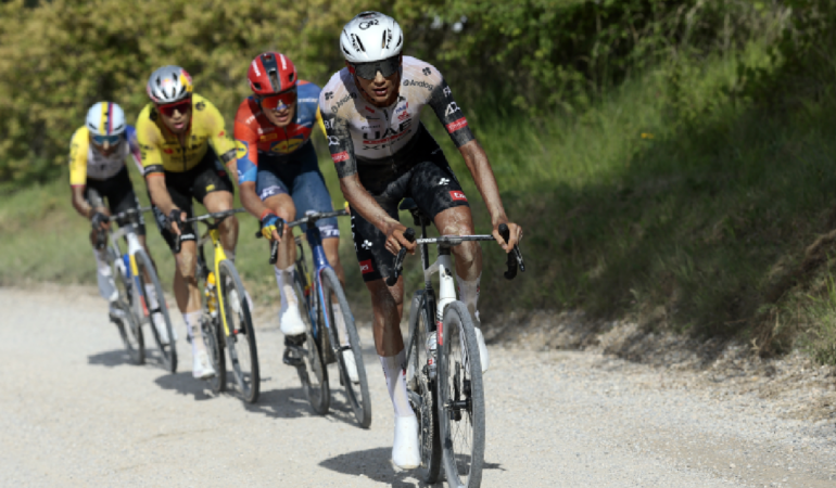 Isaac del Toro es líder del Giro de Italia. Foto: AFP