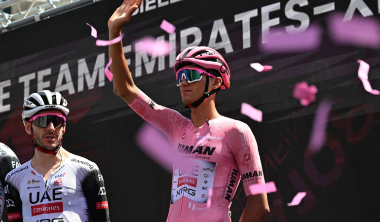 Isaac del Toro está a dos etapas de ganar el Giro de Italia _ Foto_ EFE
