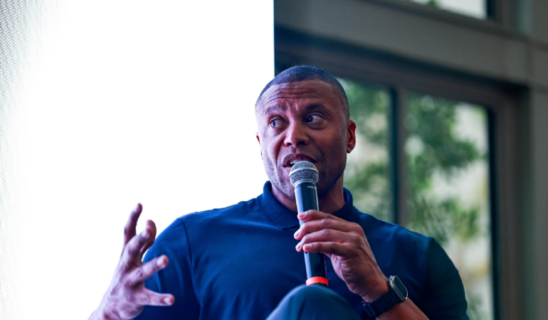 Julio Baptista, ex jugador del Real Madrid espera que André Jardine se corone nuevamente. Foto: Luis Garduño