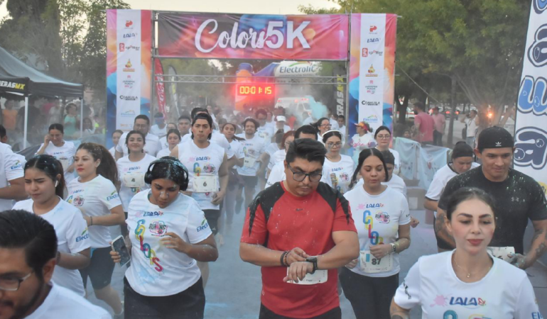 La carrera de 5k Colors que se realizó en Torreón. Foto: Antonio Meléndez / SOL DE LA LAGUNA