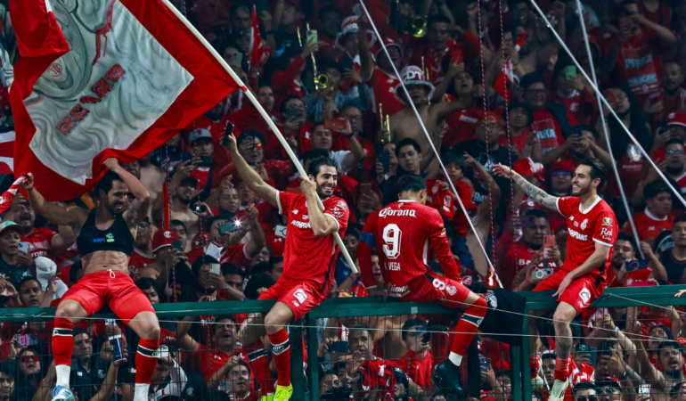 Los ex de las Chivas se coronaron con Toluca. FOTOS: LUIS GARDUÑO
