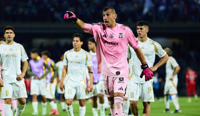 Nahuel Guzmán se quejó de los baloneros tras la eliminación de Tigres / Foto: Mexsport