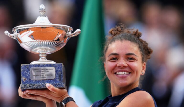 Jasmine Paolini se corona en el el WTA 1000 de Roma . Foto: Reuters