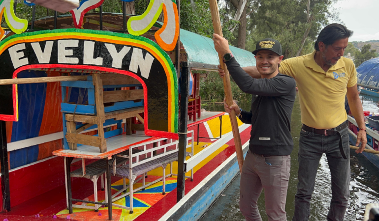El ex campeón de la categoría, Kyle Larson, visitó la Cuidad de México. Foto: Álvaro Saldaña