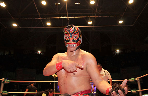 Nota-Lucha-Black-Tiger