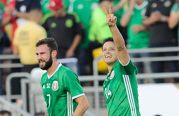 Nota-Fut-Chicharito-1