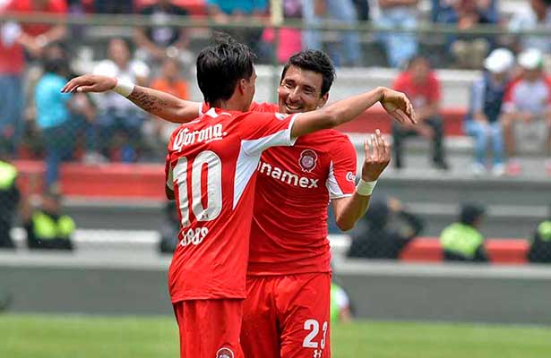 Lucas Lobos hace arder el infierno en la victoria de Toluca ante Monterrey  | ESTO en línea