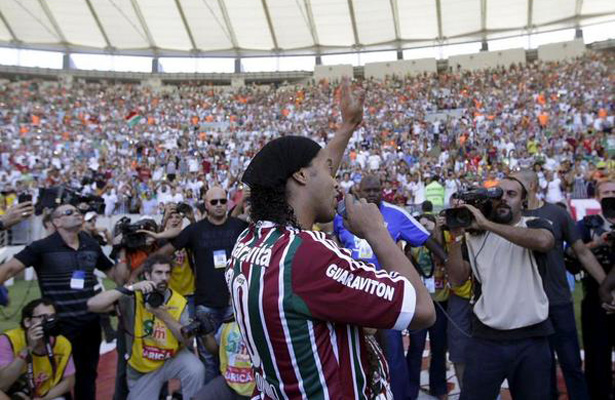 nota-futi-fluminense-ronaldinho