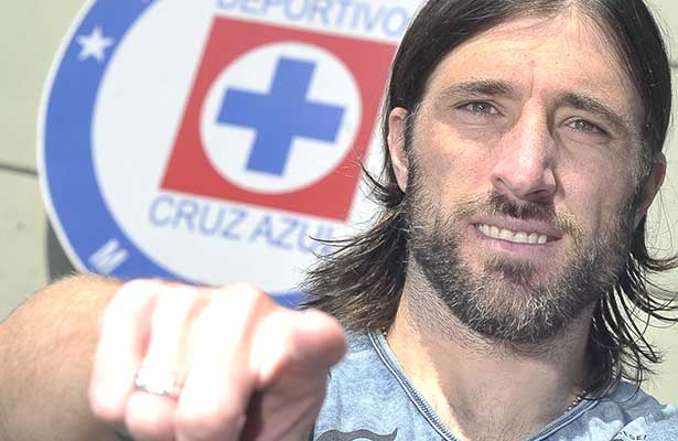 nota-futm-azul-pavone