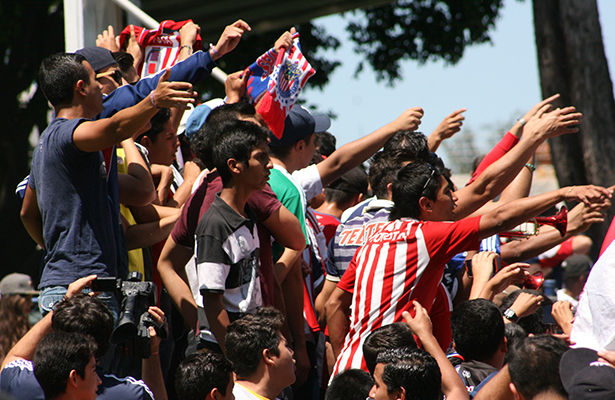 nota-futm-chivas-aficionados