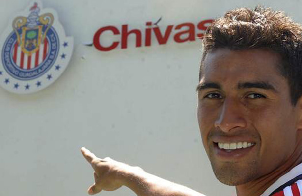 nota-futm-chivas-araujo