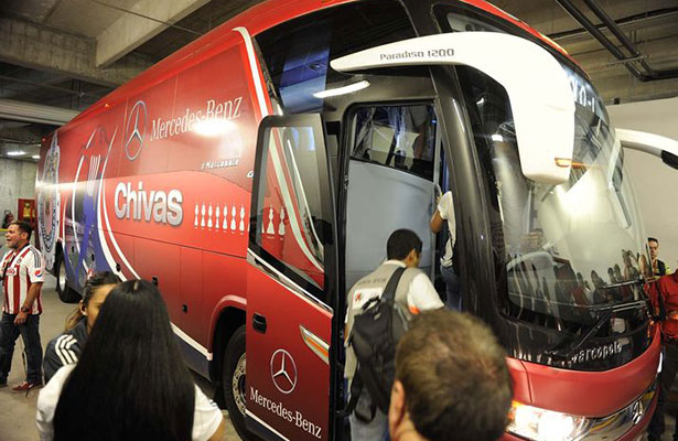 nota-futm-chivas-camion