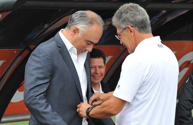 nota-futm-pumas-ferretti-vazquez
