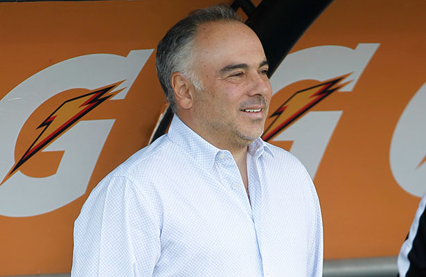 nota-futm-pumas-vazquez