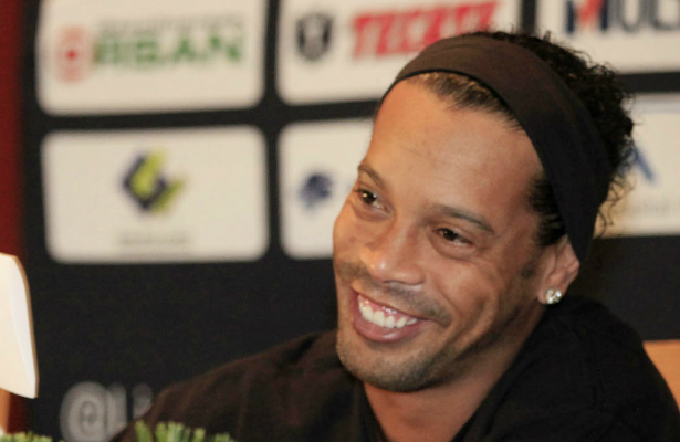 nota-futm-queretaro-ronaldinho