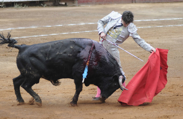 nota-toros-emilio
