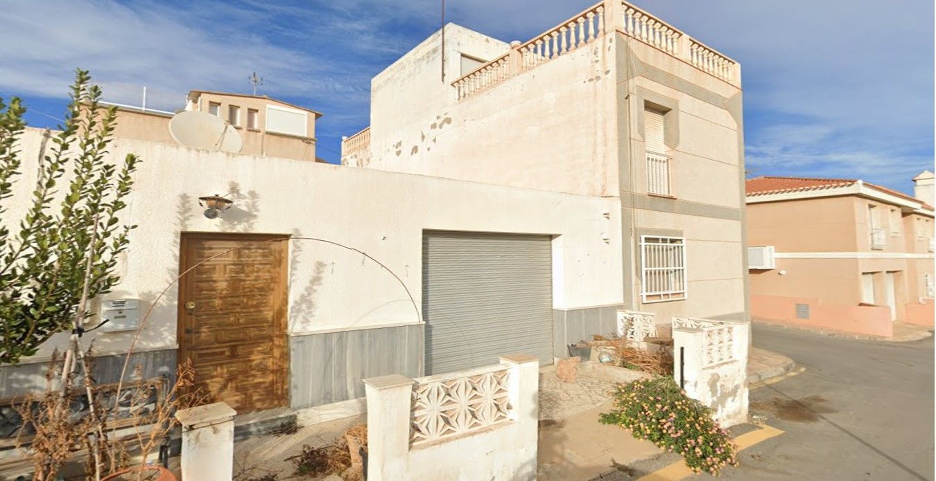 Casa adosada en Garrucha, venta