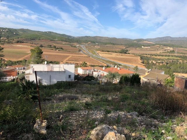 Grundstück in la Bisbal del Penedès, Can gordei, verkauf