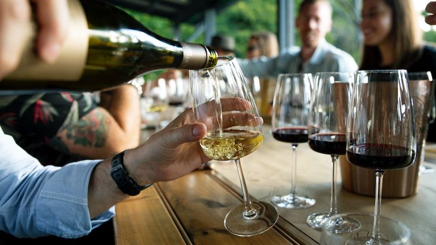 WARUM MALLORCA EINE OASE FÜR WEINLIEBHABER IST