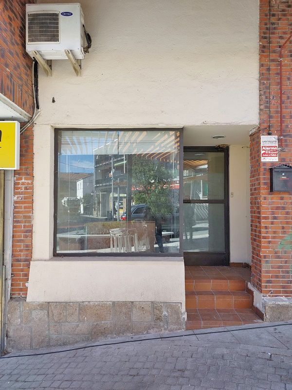 Local comercial en Hoyo de Manzanares, Casco Urbano, alquiler