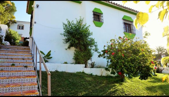 Villa i Benalmádena, Arroyo de la Miel, till salu 