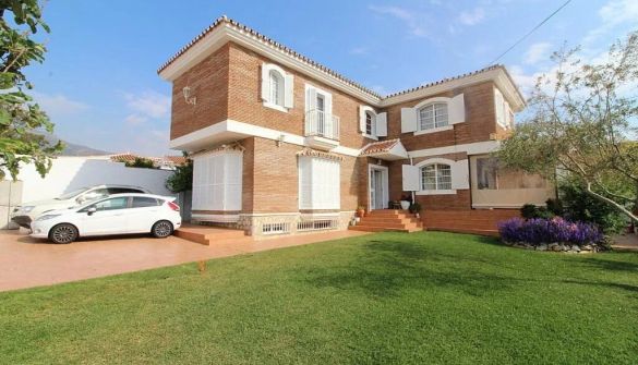 Villa in Torremolinos, for sale