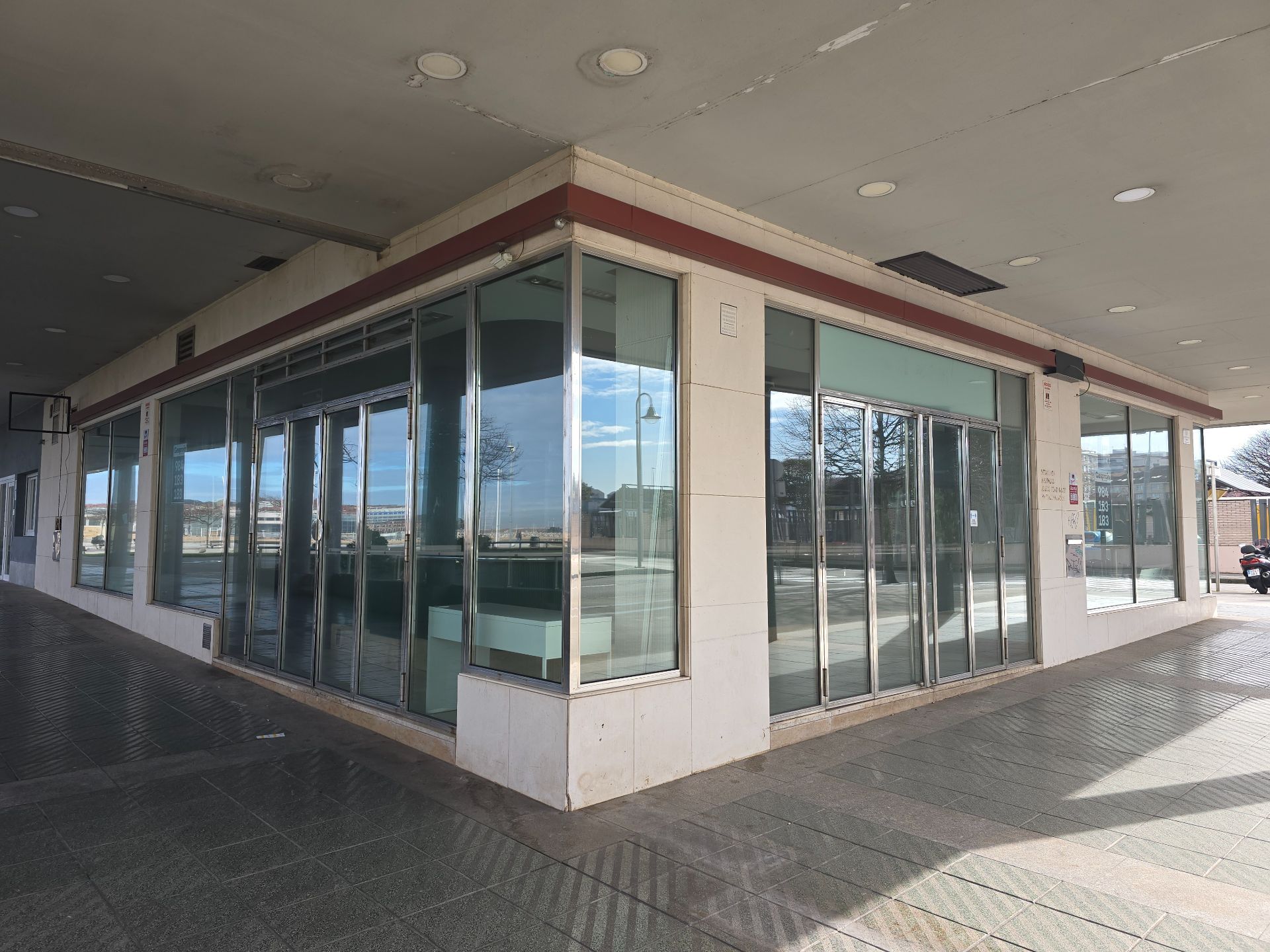 Commerciële Ruimte in Gijón, te huur
