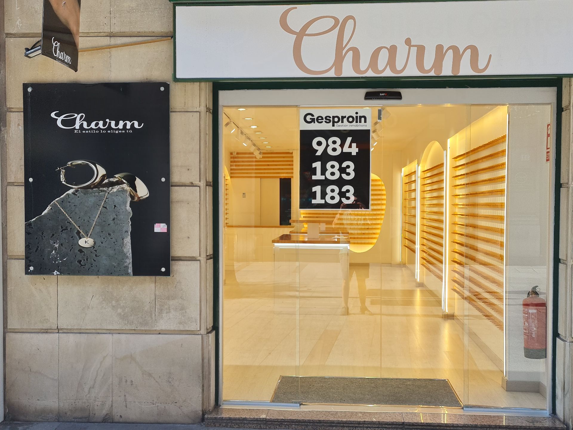 Commerciële Ruimte in Gijón, CENTRO, te huur