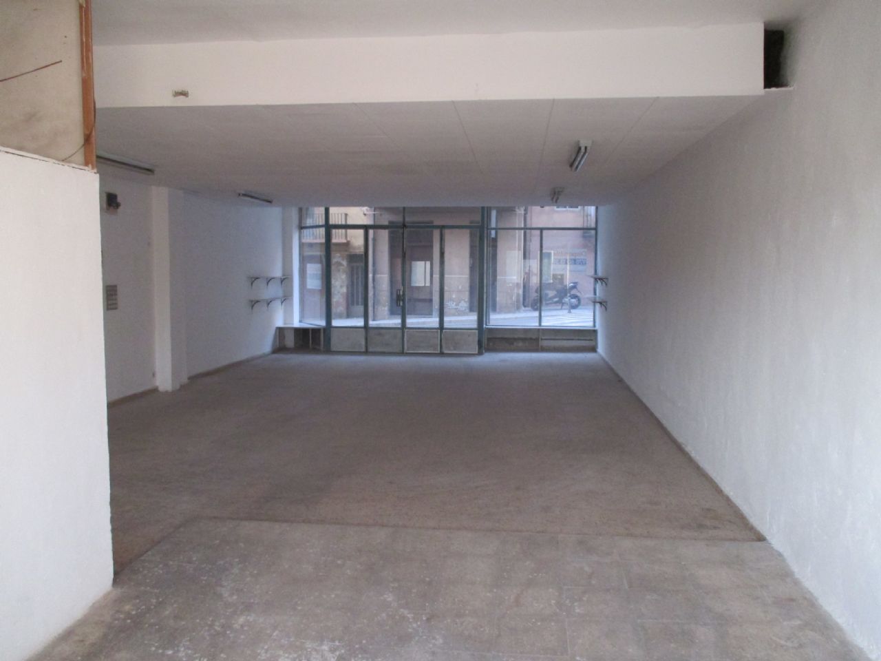 Local comercial en Teruel, Centro, alquiler
