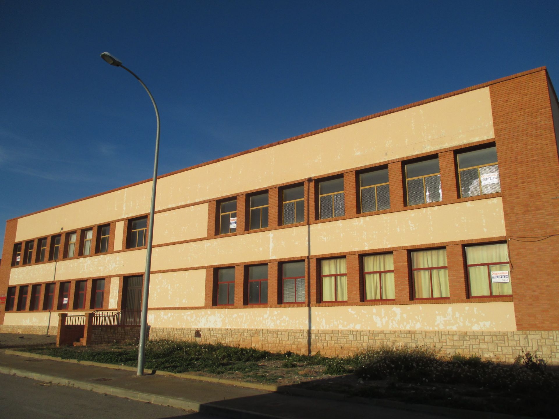 kontor i Teruel, Polígono La Paz, leie