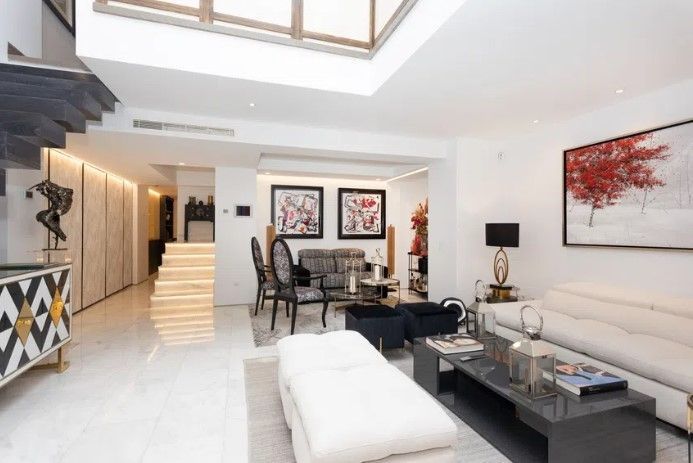 Appartamento in Madrid, Jer&oacute;nimos, vendita