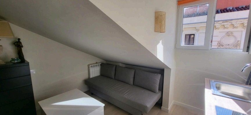 Wohnung in Madrid, Centro Huertas-Cortes, miete