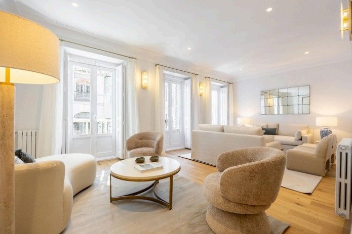 Wohnung in Madrid, Jer&oacute;nimos, verkauf