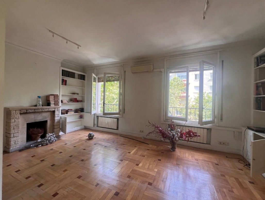 Grand Appartement à Madrid, Chamber&iacute; Nuevos Ministerios, location