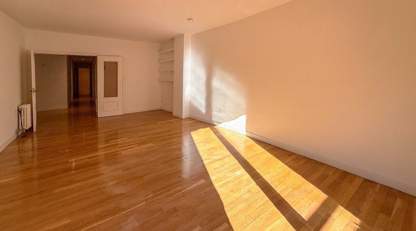 Flat in Madrid, Ibiza, for sale