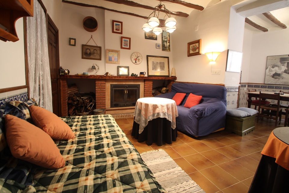 Casa de pueblo en Confrides, venta