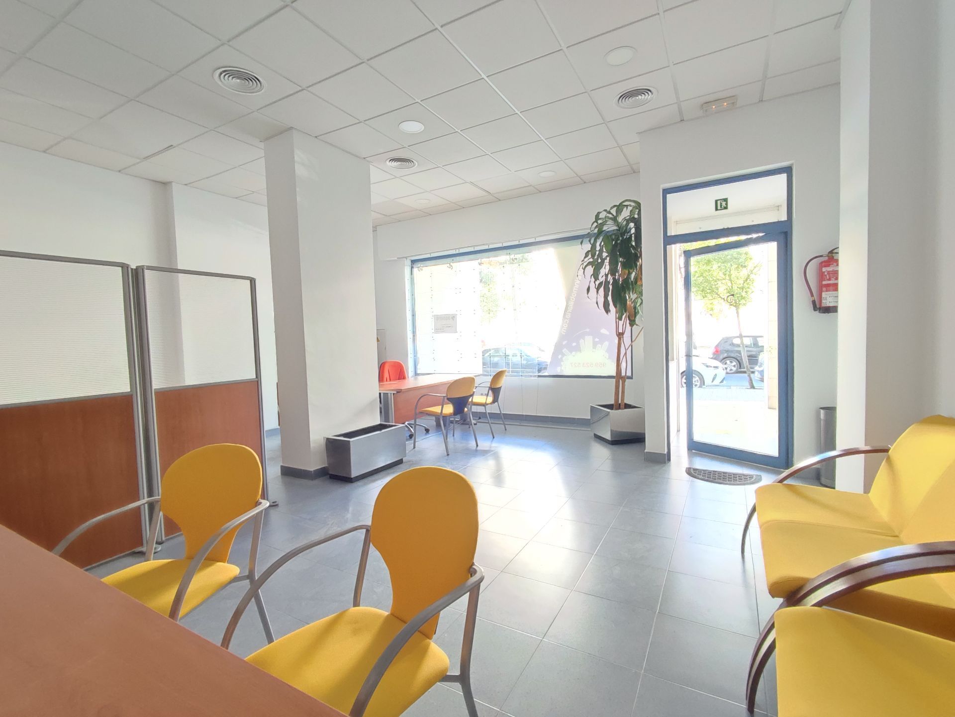 Local comercial en Huelva, alquiler