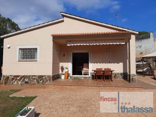 Villa in Lloret de Mar, Aiguaviva Park, te koop
