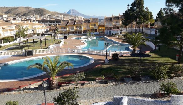 Terraced House in El Campello, for sale