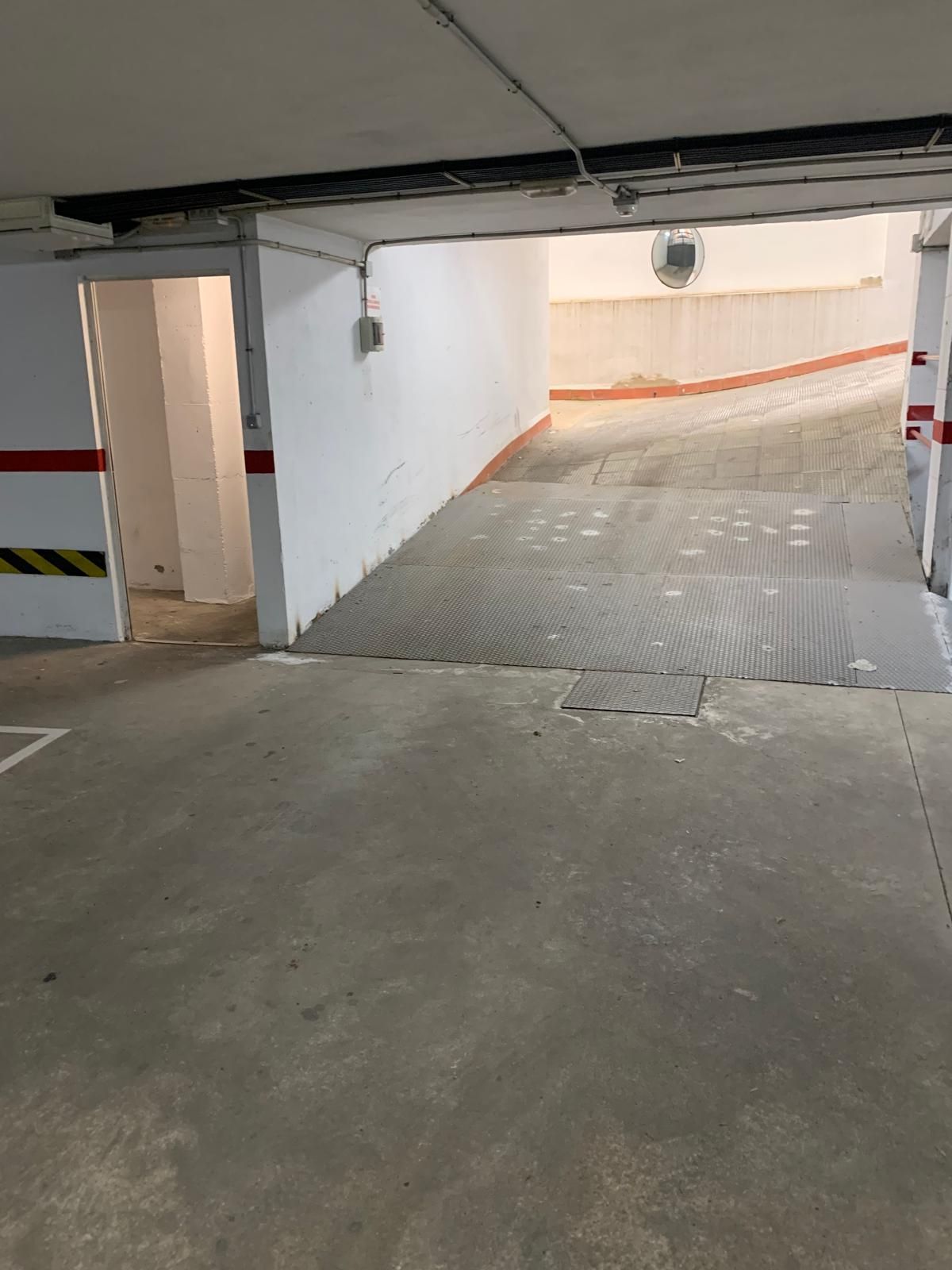 Гараж в Huelva, Centro, продажа