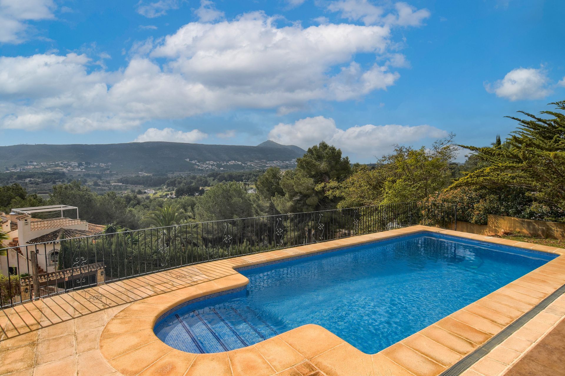 Chalet independiente en Jávea - Obra nueva